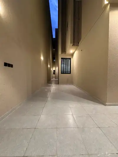 ادوار تمليك ارضي بحوش و6 غرف بمخطط الراجحي 1