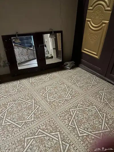 خمس مغاسل للبيع مع مراياتها 3