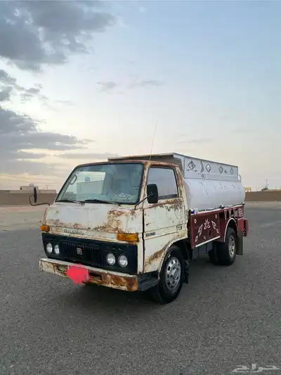 للبيع دنا ديهاتسوا موديل 1981 0