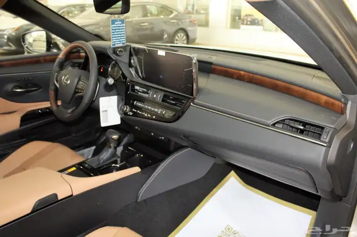 لكزس - ES350 CC - بريمي - 2025 30