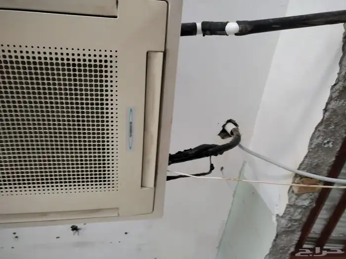 سته مكيفات كاسيت للبيع معلق 0