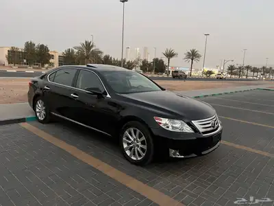 لكزس LS600H 3