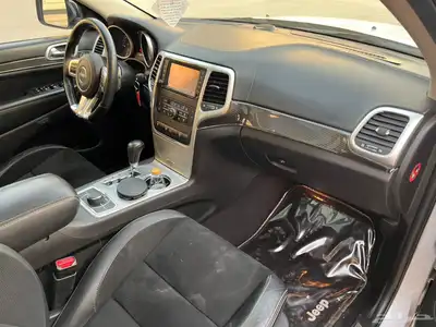 جيب جراند شروكي 2012 SRT (بحالة ممتازة) 21