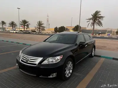 لكزس LS600H 4
