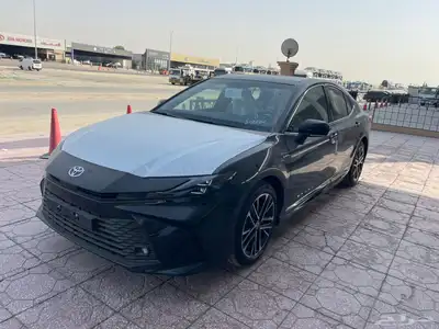 كامري اسود le 2025 3