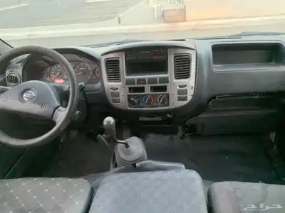 باص نيسان اررفان 2009 7