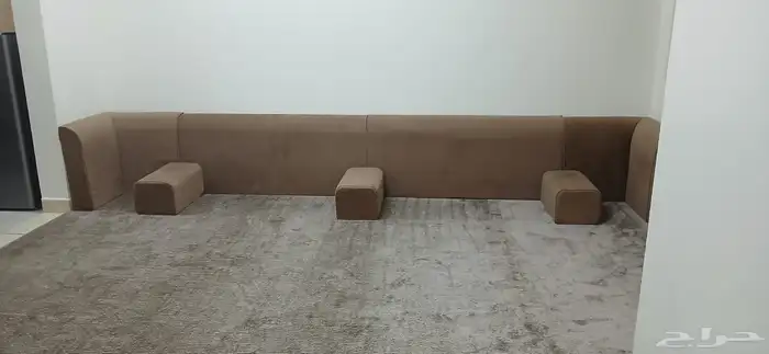 للإيجار .. شقق عزاب مؤثثة ومرتبة حي (الرمال) 2