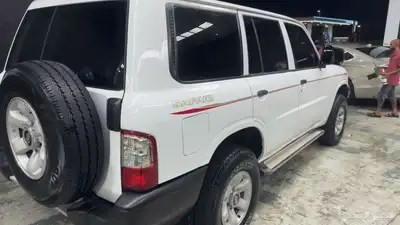 البيع نيسان باترول 99 شبه مخزن 4
