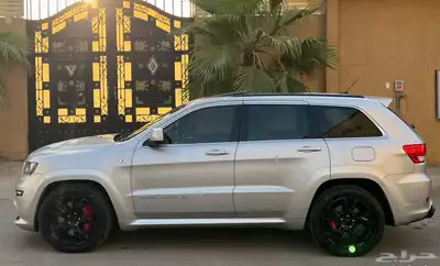 جيب جراند شروكي 2012 SRT (بحالة ممتازة) 7