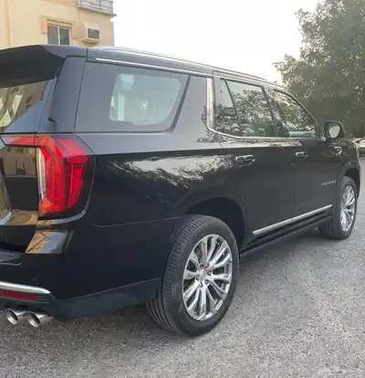 يوكن 2022 دينالي شبه جديد 82
