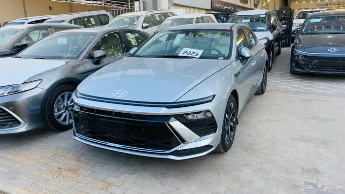 سوناتا فليت 2025 فضي لامع 11
