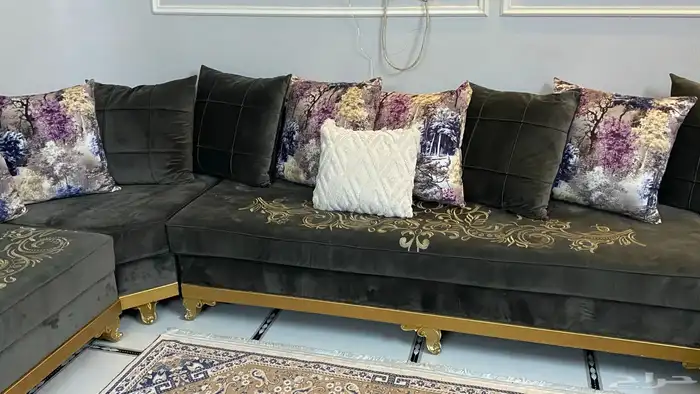 كنب 7 قطع وستارة للبيع 5