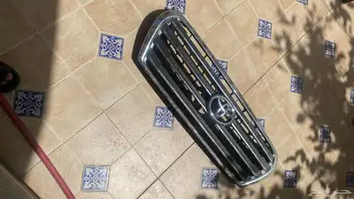 شبك لاند كروزر من 2012 الى 2015و شمعات و وطايه الصدام الخلف 0
