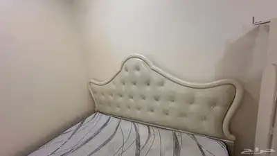 غرفة نوم مستعملة للبيع 0