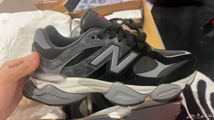 جزمة new blanc 9060 0