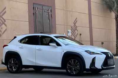 لكزس UX200 SPORTS 2021 1