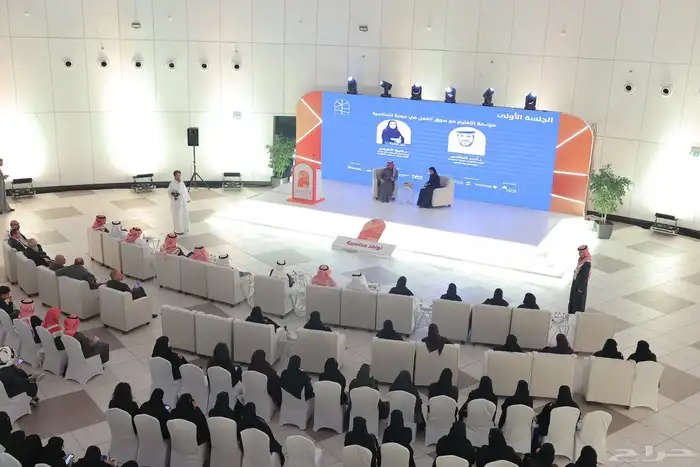 تأجير شاشات معارض ومؤتمرات 26