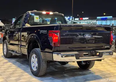 فورد F150 2025 XLلون كحلي جديد 4