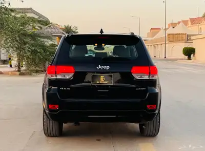 جراند شروكي لاريدو 2017(بحاله ممتازه) 7
