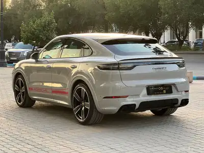 Porsche Cayenne GTS 2022 Saudi 5