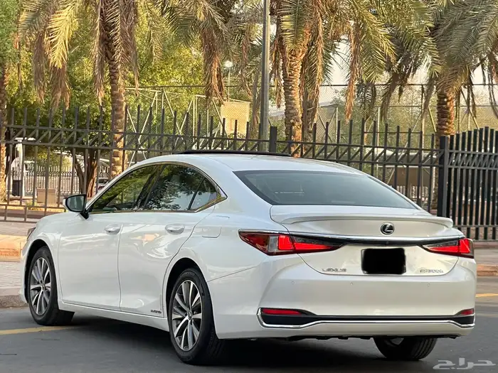 لكزس-ES300h-2021(ممشي79الف) 15
