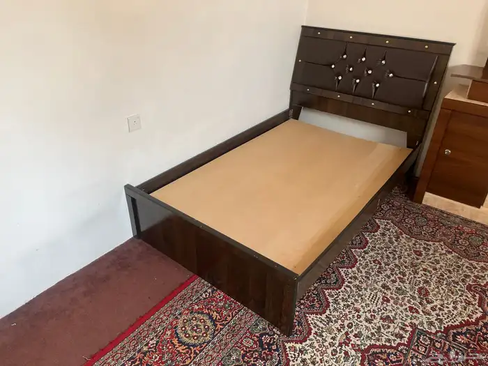 غرفه نوم للبيع 1
