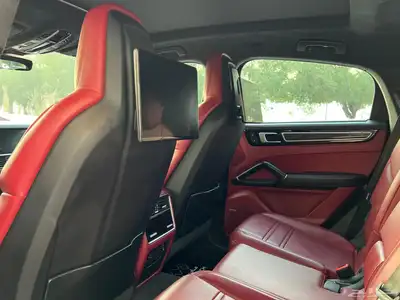 Porsche Cayenne GTS 2022 Saudi 8