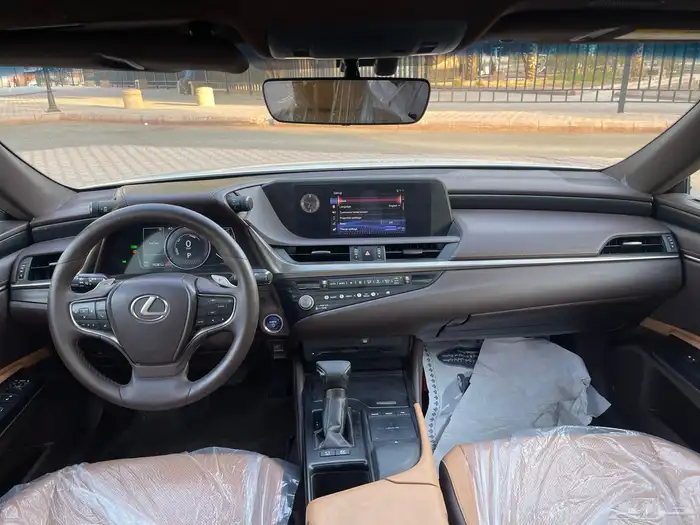 لكزس-ES300h-2021(ممشي79الف) 19