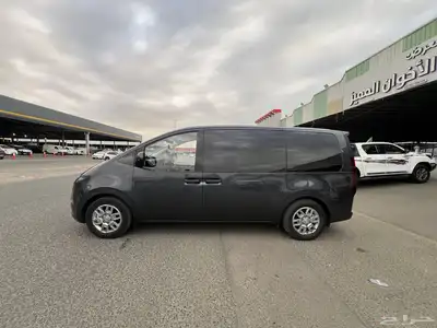 ستاريا 2022 نص فل 2.2 ديزل تيربو 11 راكب بصمه 3