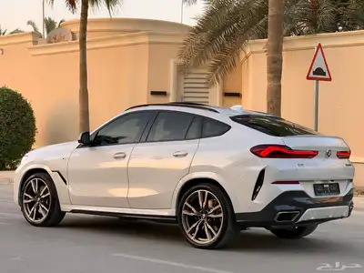 BMW X6 50i V8 2021 عداد قليل 9