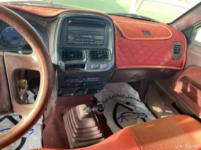 داتسون 2002 جي إل 10
