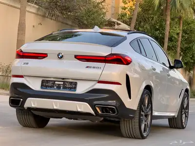 BMW X6 50i V8 2021 عداد قليل 11
