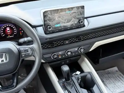 هوندا اكورد LX 2025 سعودي عبدالله هاشم ضمان 5 سنوات 17
