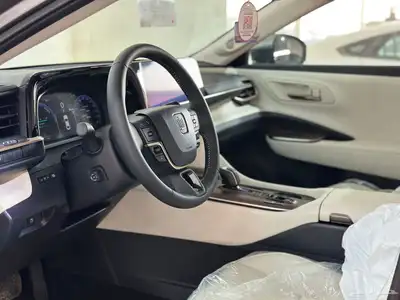 تويوتا كراون بريميوم هايبرد موديل 2025 5