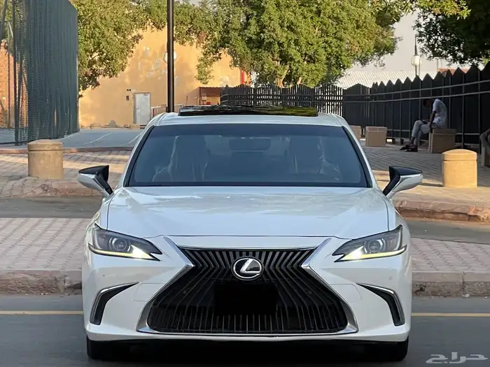 لكزس-ES300h-2021(ممشي79الف) 0