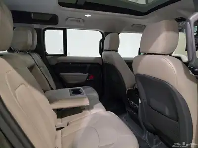 ديفندر موديل 2023 بحالة الوكالة 8