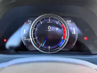 لكزس UX200 SPORTS 2021 38
