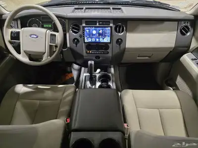 فورد اكسبيدشن موديل 2013 بحالة ممتازة 13