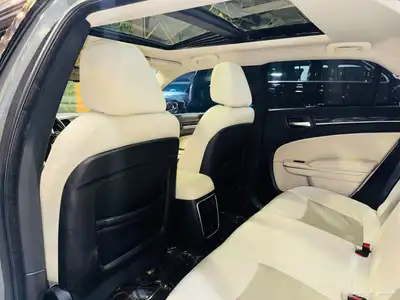 كرايزلر V6 2017 ( بحاله ممتازه) 12