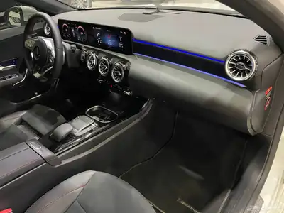 مرسيدس A250Kit AMG فتحه سقف عداد ديجيتال(بنزين)2.0LT 21
