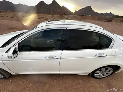 للبيع هوندا اكورد 2010 او البدل 4