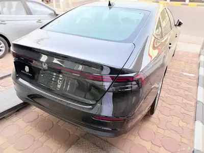 هوندا اكورد LX 2025 سعودي عبدالله هاشم ضمان 5 سنوات 7