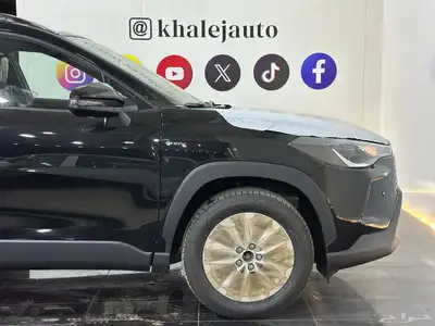 تويوتا كورولا كروس xle م 2025 3