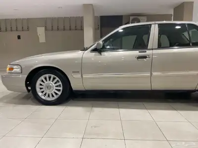 للبيع فورد ماركيز 2010 ممشى قليل 4