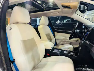 كرايزلر V6 2017 ( بحاله ممتازه) 8