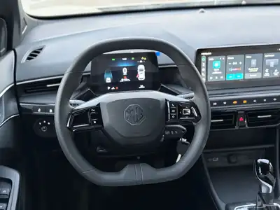 ام جي 3 2025 LX مع عازل حراري مجاني 7