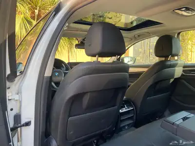 بي ام دبليو 520i 2020 25