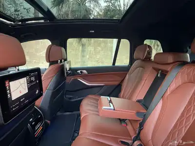 BMW X7 فل كامل 2022 خليجي بحالة الوكالة 26