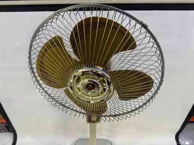 مروحة سانيو قديمة 1