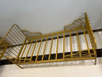 سرير اطفال 2